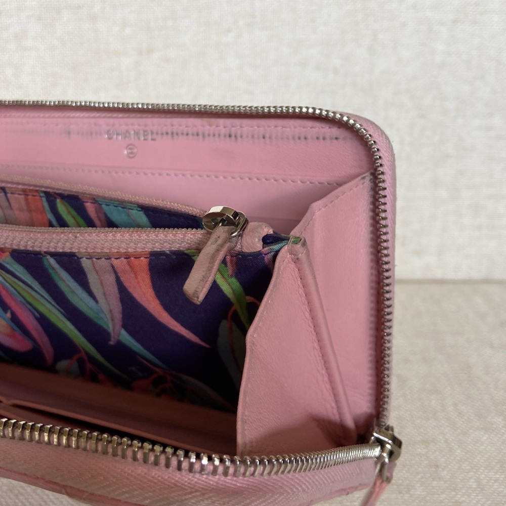 Chanel Pink Stitched Zippy Wallet - Picture 9 of 14